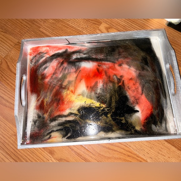 This is an all handmade wall decor with a matching tray very cute and stylish - Picture 2 of 5